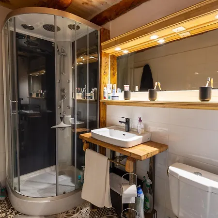 Lou Clapas 5 Personnes Holiday home