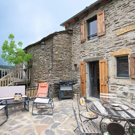 Lou Clapas 5 Personnes Holiday home *